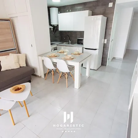 Hogaristic - Elegante Con Piscina Apartment